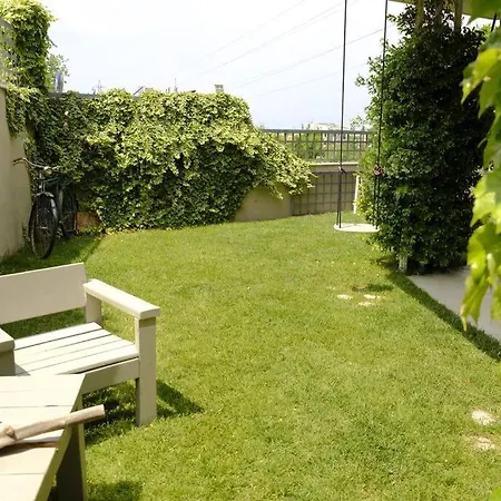 Appartamento With Garden In Thessaloniki. Salonicco